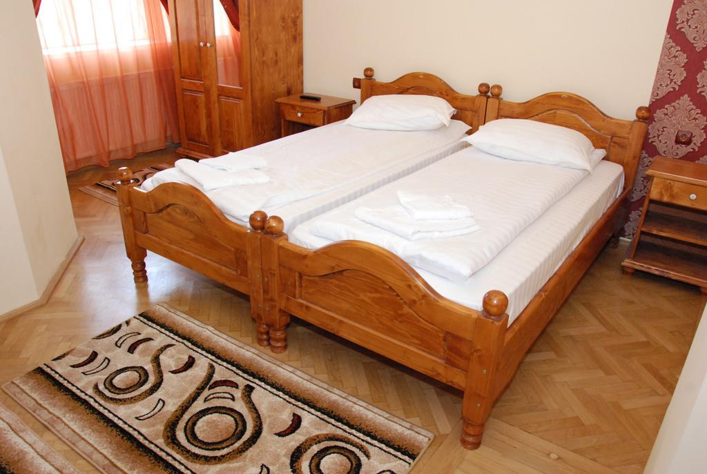 Vila Nicoleta Hotell Sibiu Exteriör bild
