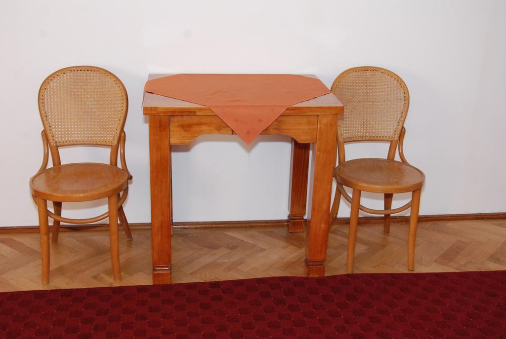 Vila Nicoleta Hotell Sibiu Exteriör bild